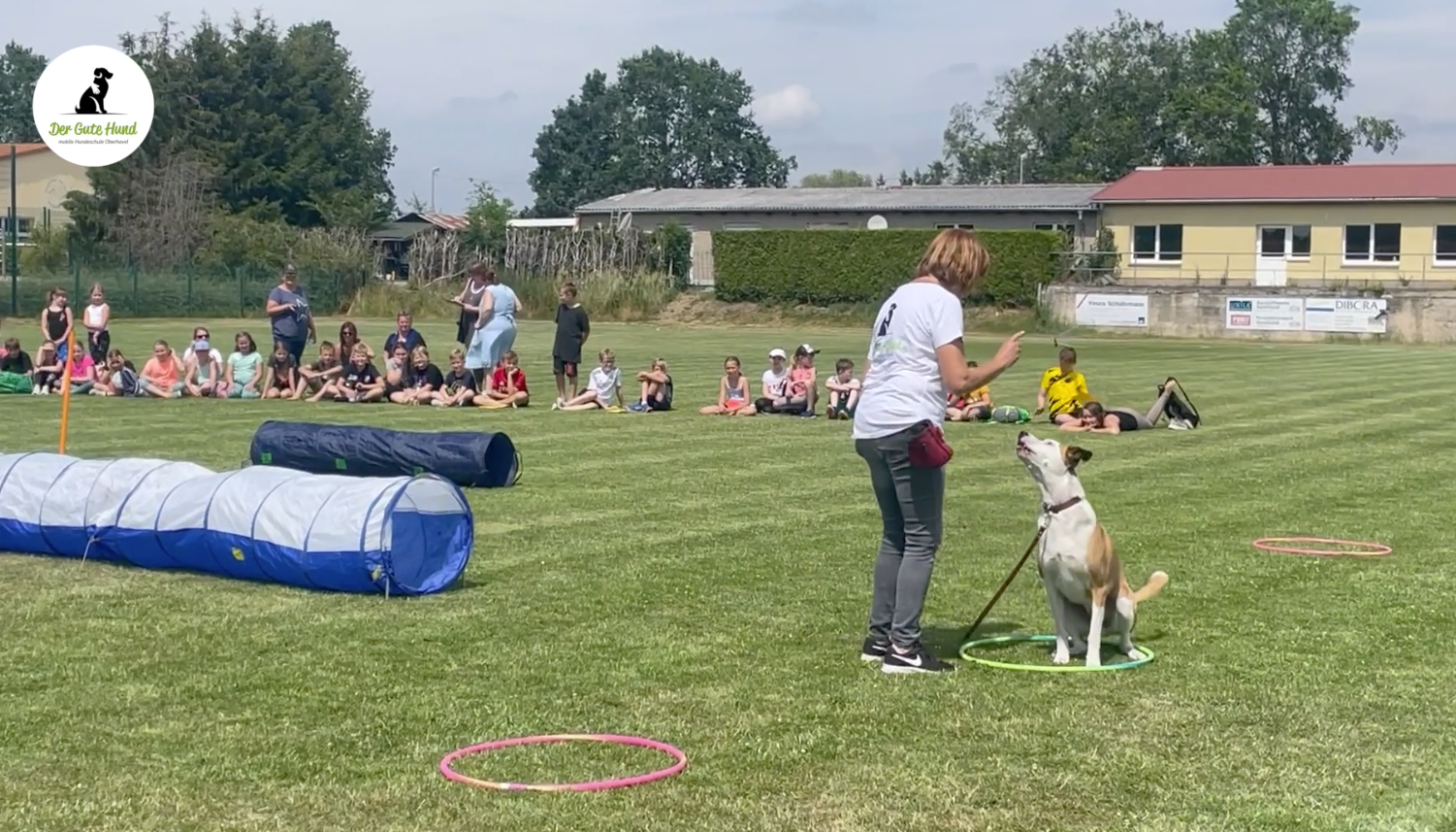 Der Gute Hund in der Grundschule Germendorf - Video